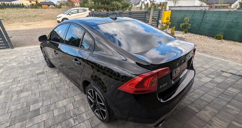 Volvo S60 cena 61500 przebieg: 144700, rok produkcji 2017 z Siedlce małe 137